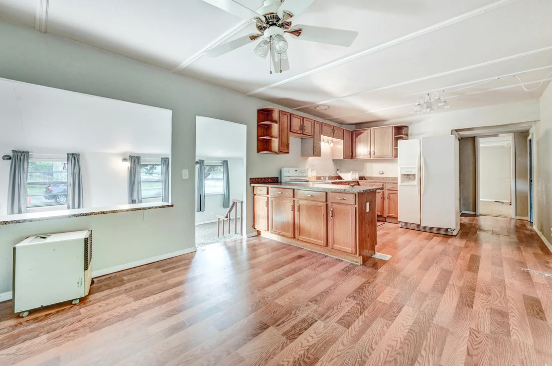 Photo of 6976 Ash Drive