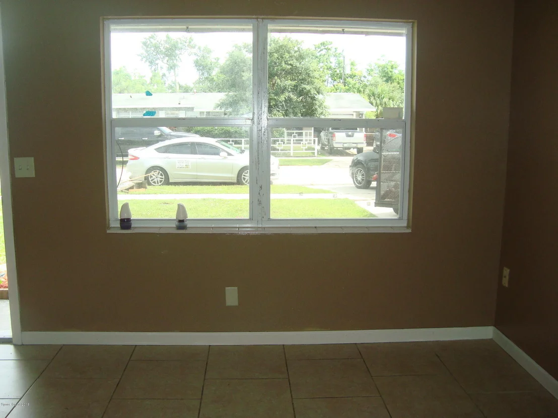 Photo of 2489 Dianne Drive