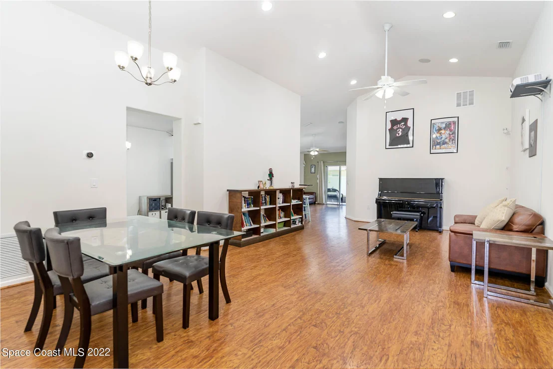 Photo of 1845 Litchfield Drive
