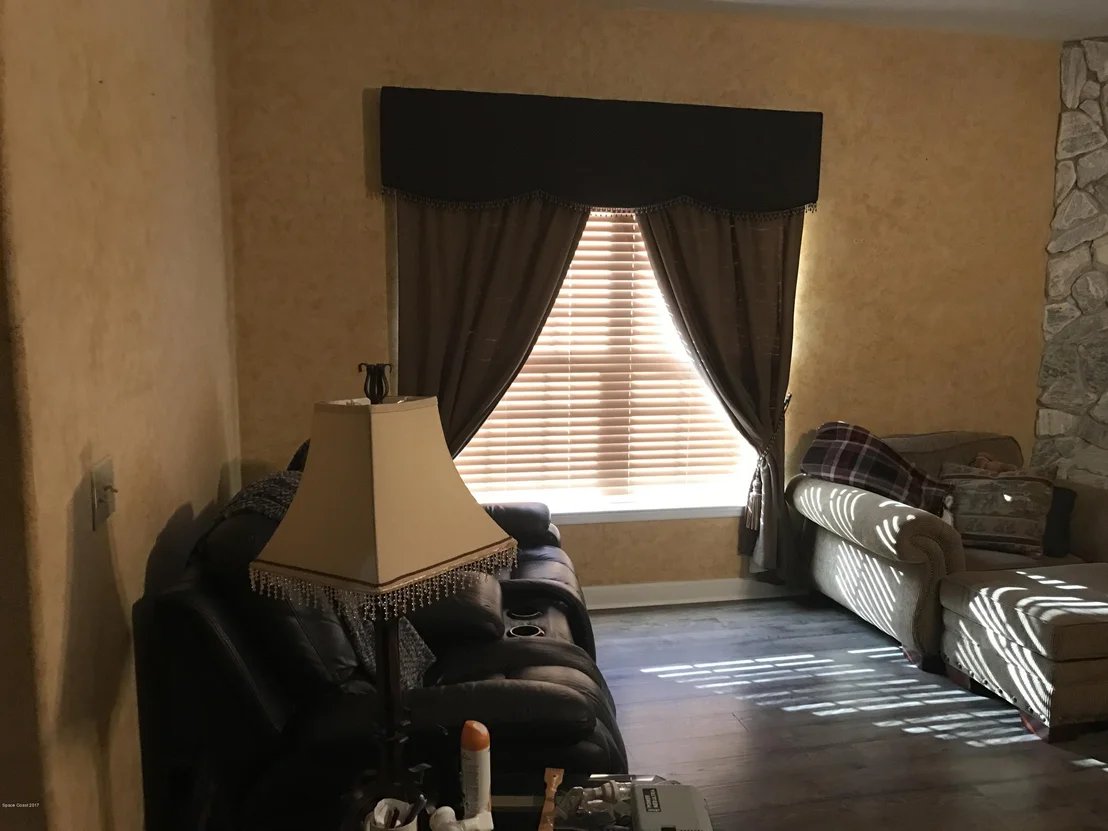 Photo of 4880 State Road 46