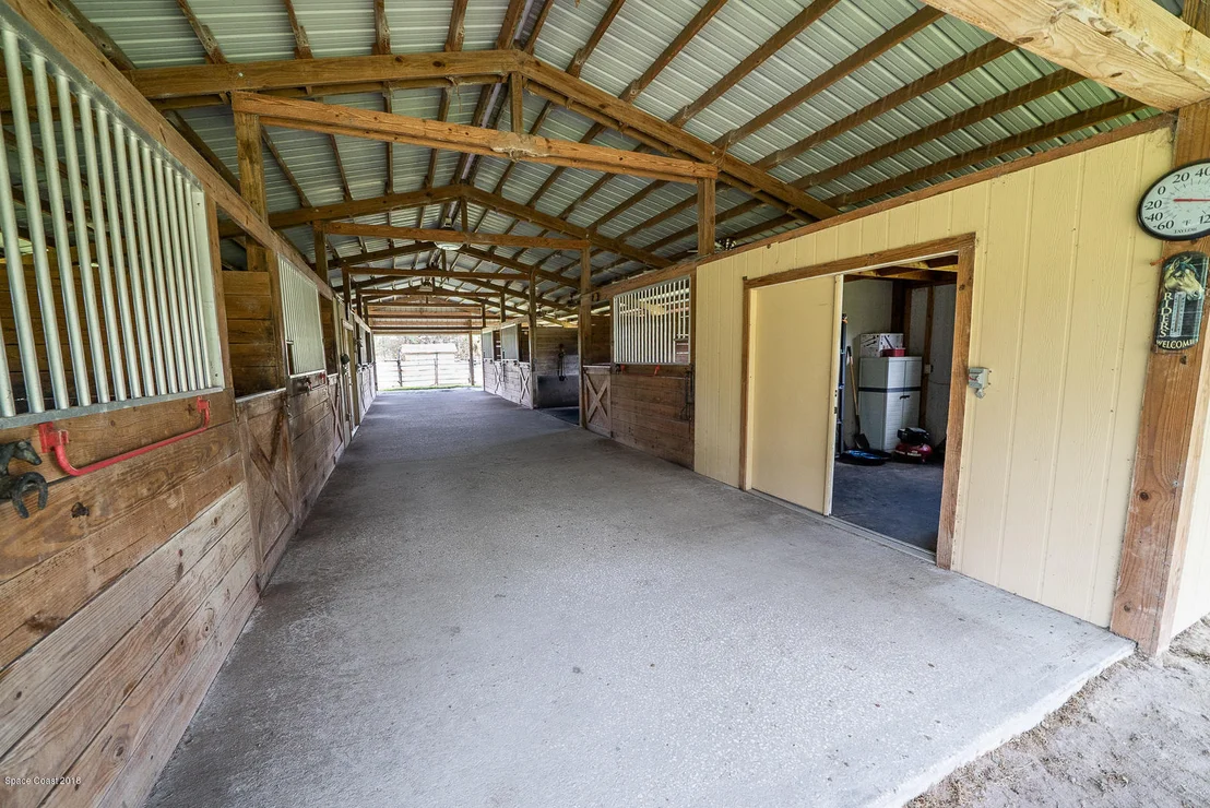 Photo of 2040 Benjamin Road
