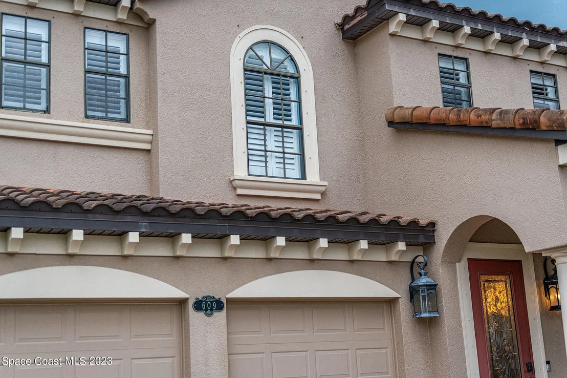 Photo of 609 Monterey Drive
