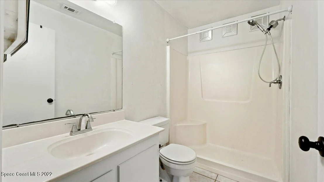 Photo of Unit 215 at 1720 Murrell Road