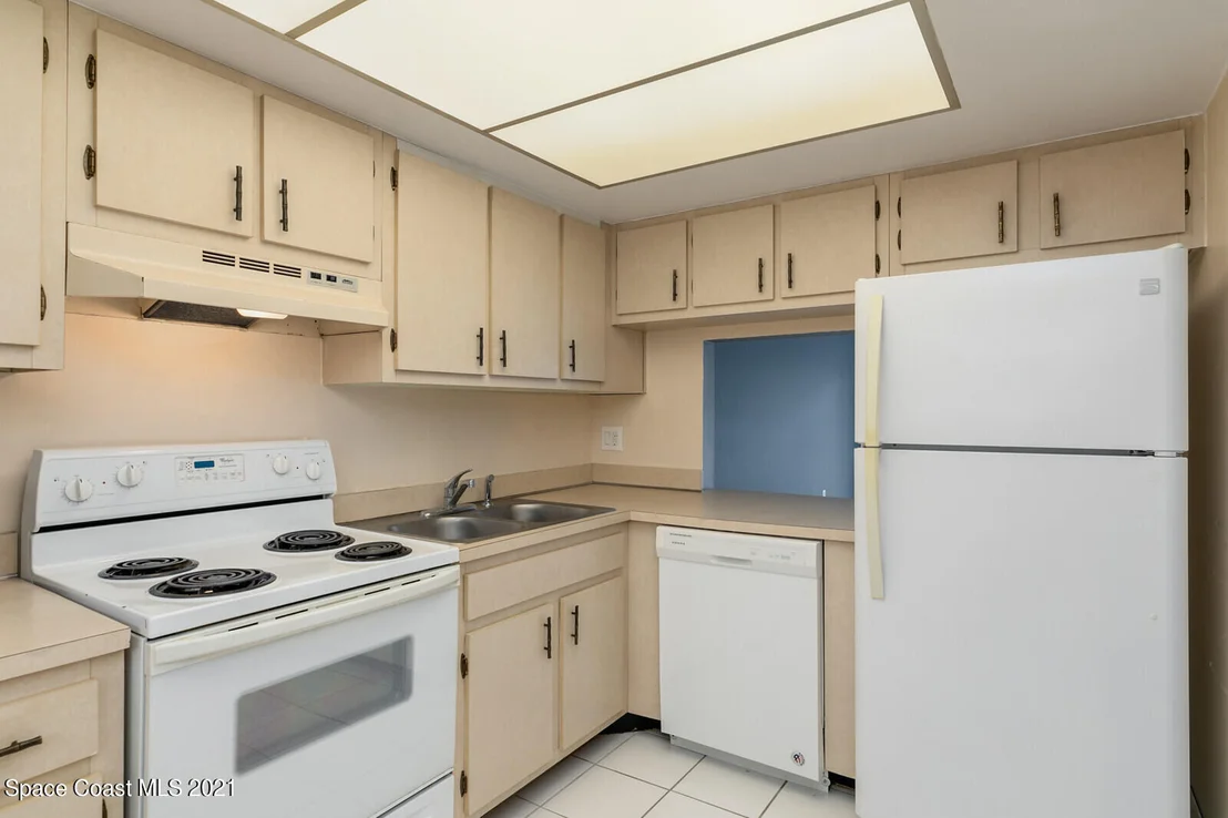 Photo of Unit 122 at 3001 Thrush Drive