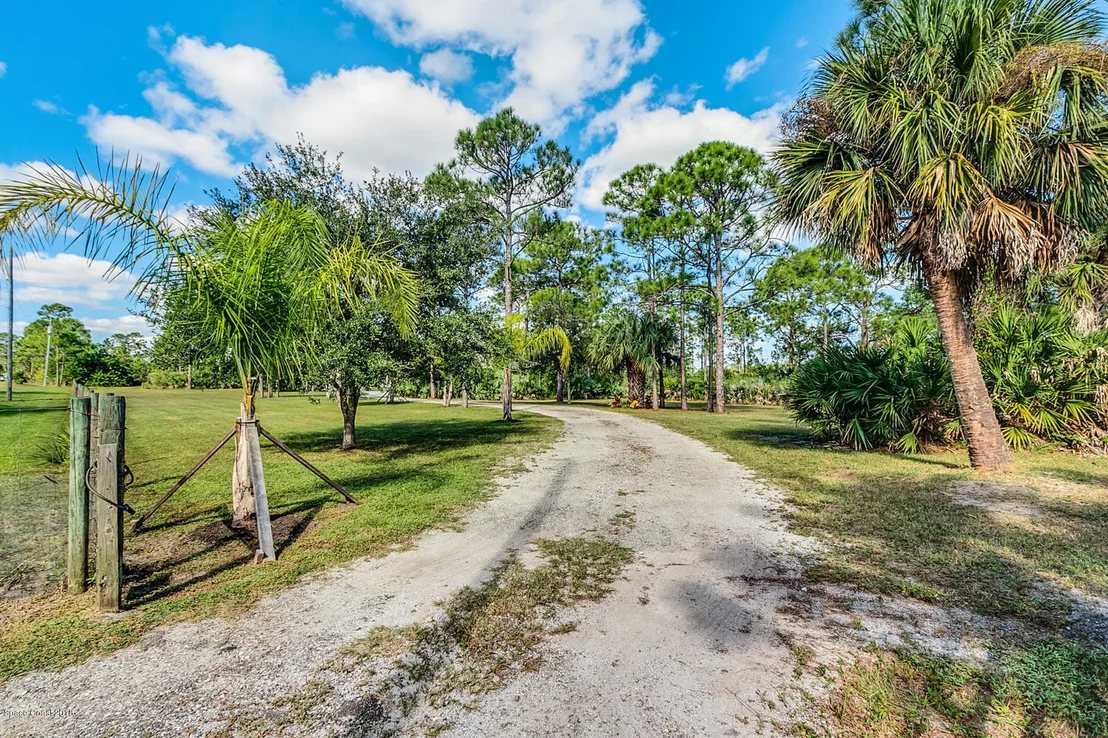 Photo of 5580 Mulberry Lane