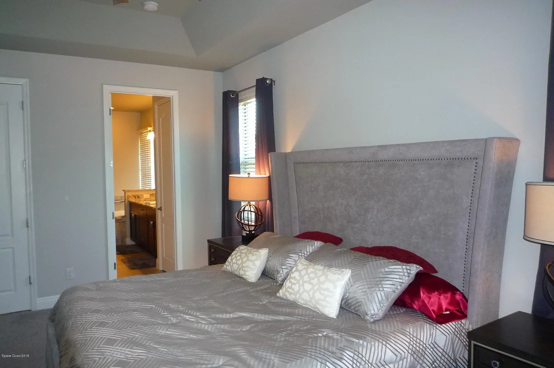 Photo of 7993 Creshire Court