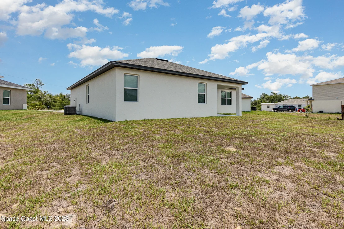 Photo of 1253 Amazon Lane