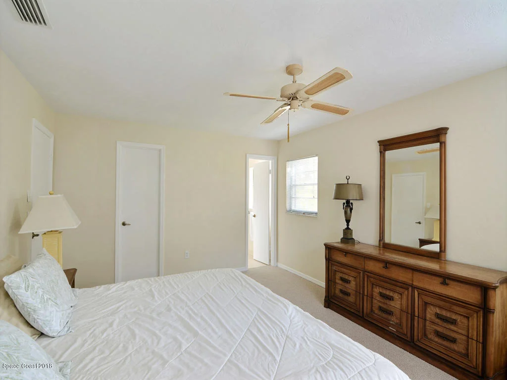 Photo of 11625 Roseland Road