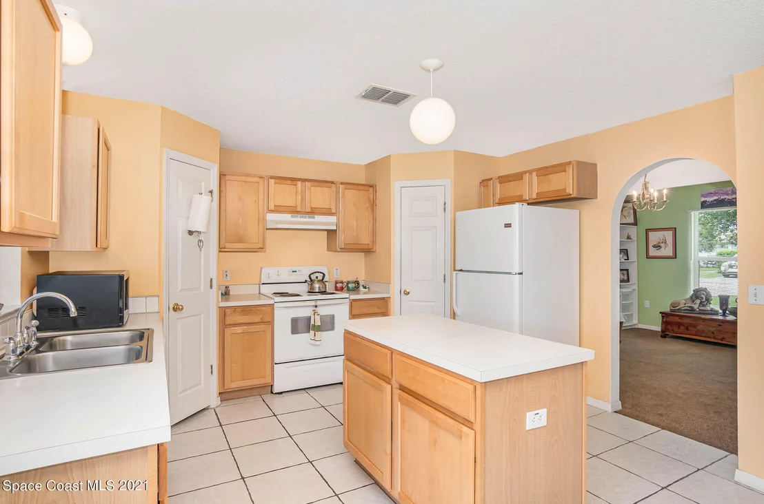 Photo of 2339 Myla Lane