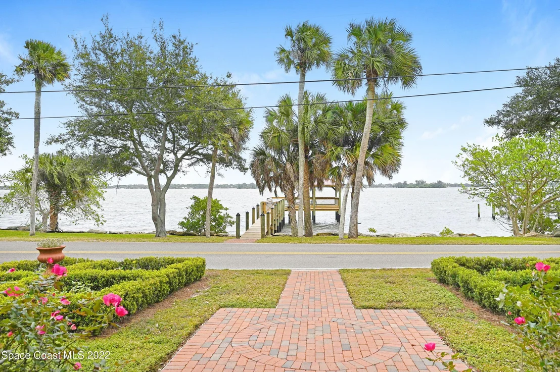 Photo of 1335 Rockledge Drive