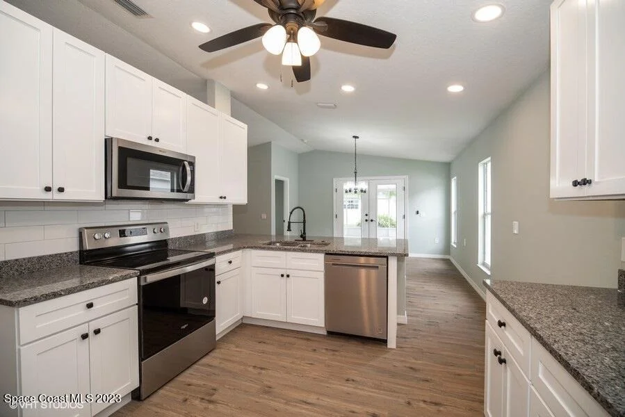 Photo of 943 Pine Creek Circle NE