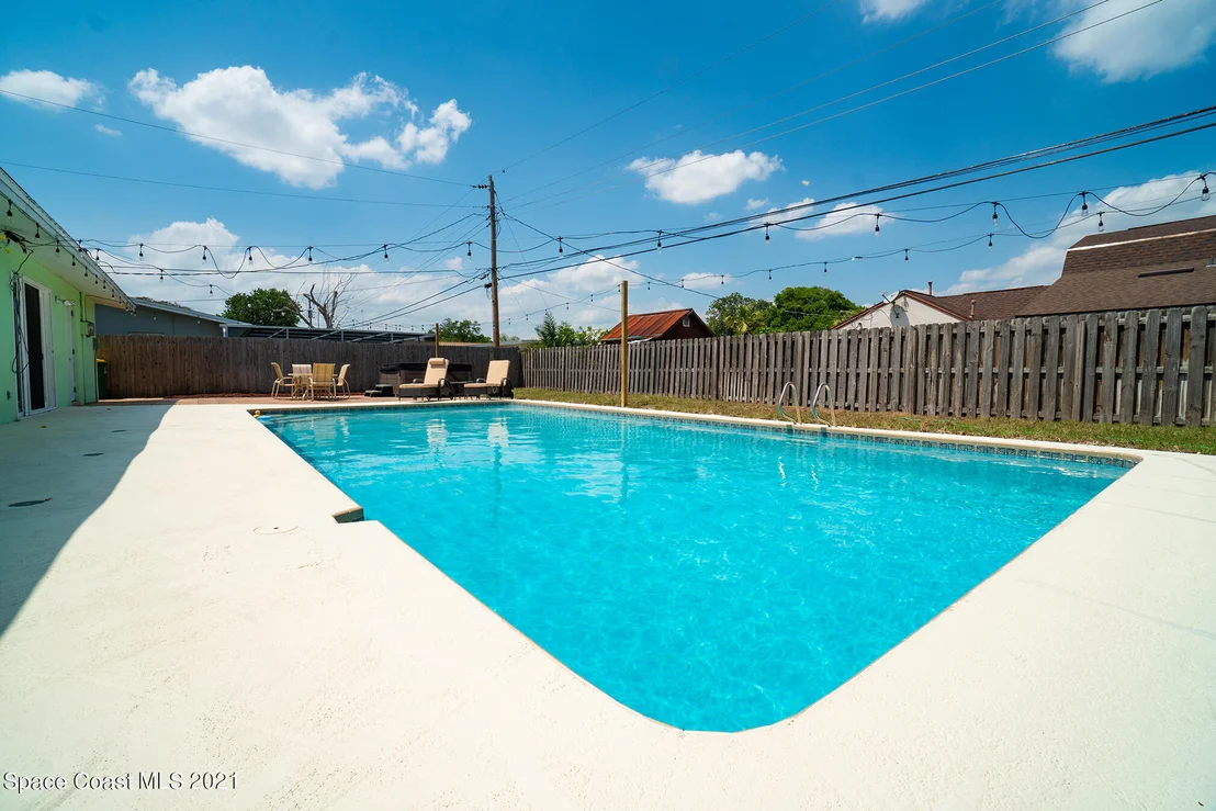 Photo of 302 Amherst Avenue