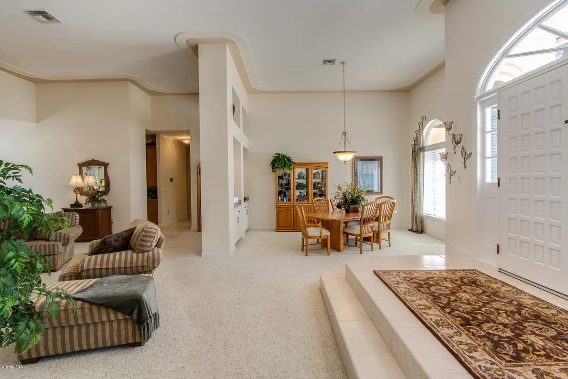 Photo of 140 Utopia Circle