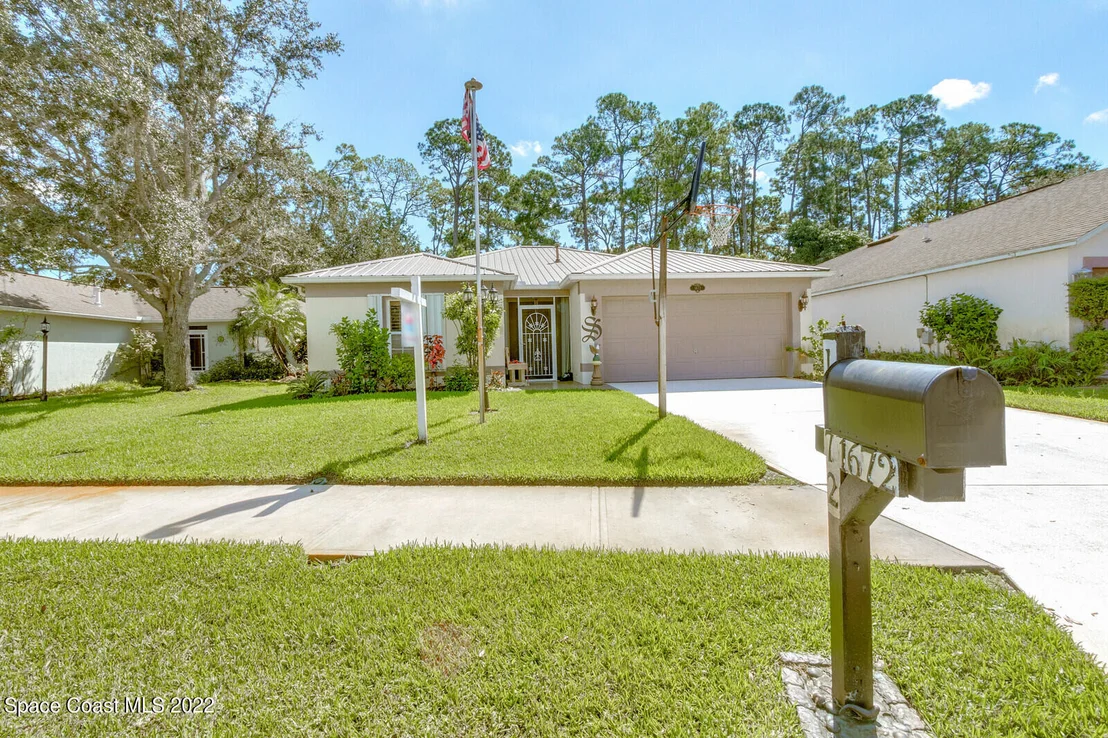 Photo of 1672 Vista Lake Circle