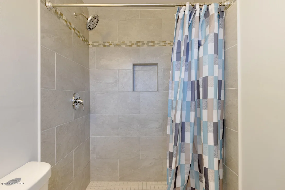 Photo of 1324 Estridge Drive