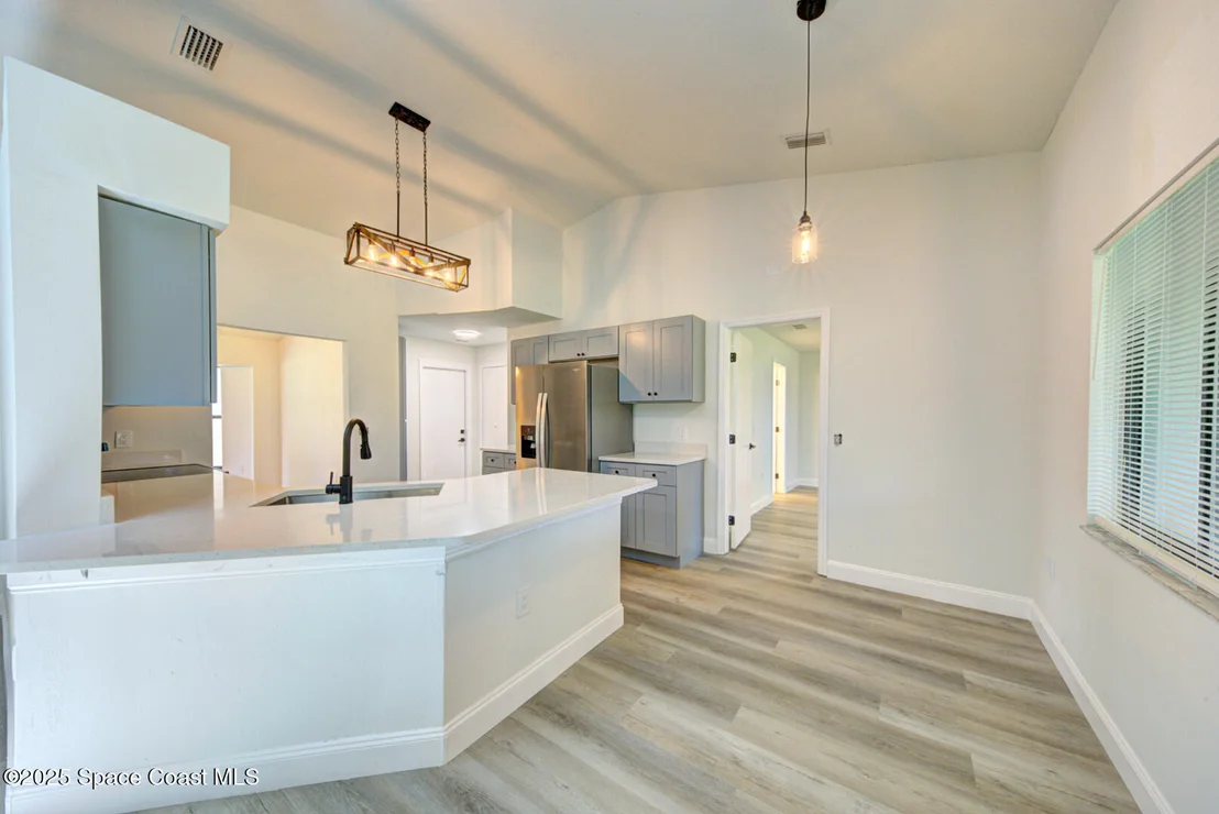 Photo of 7225 Kimball Avenue