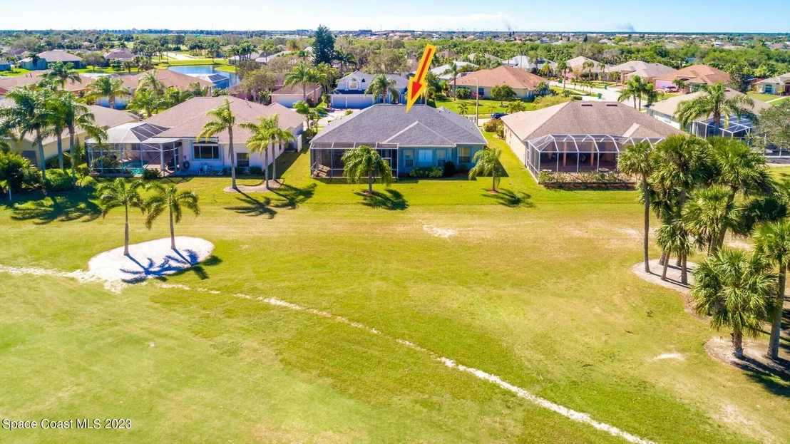 Photo of 2563 Canterbury Circle