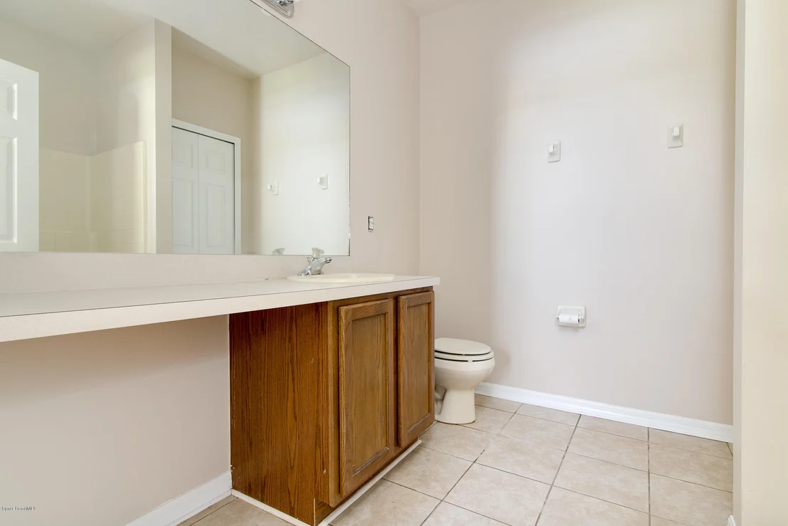 Photo of 621 Cressa Circle