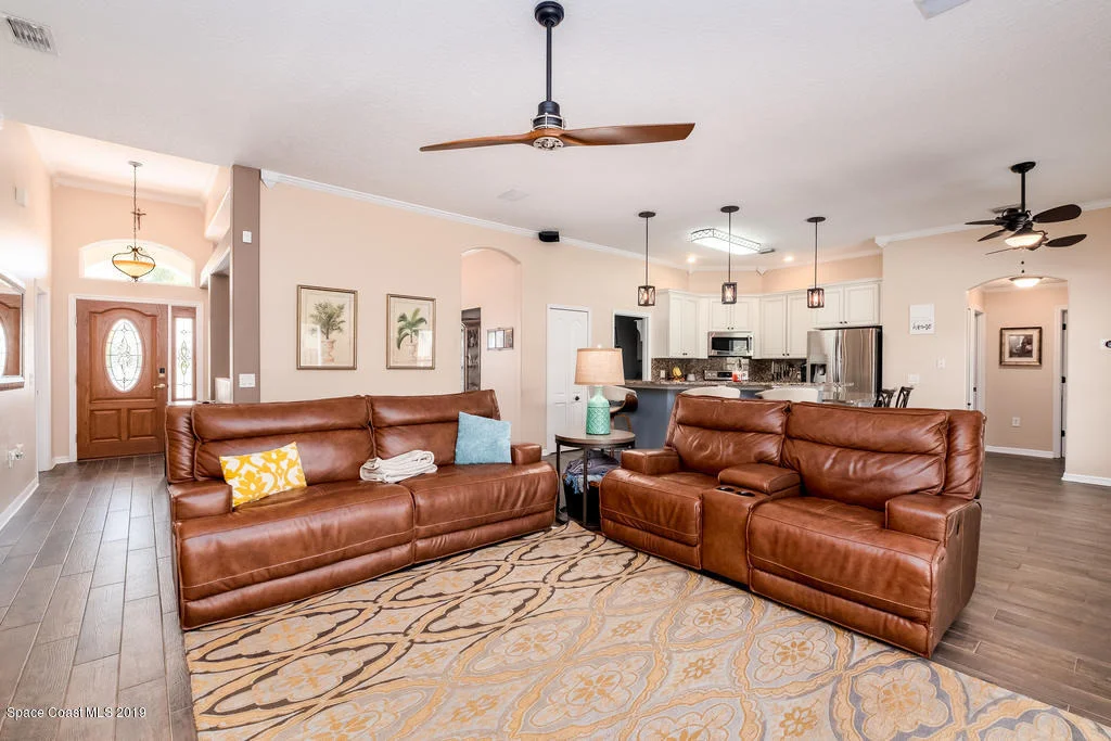 Photo of 1846 Thesy Drive