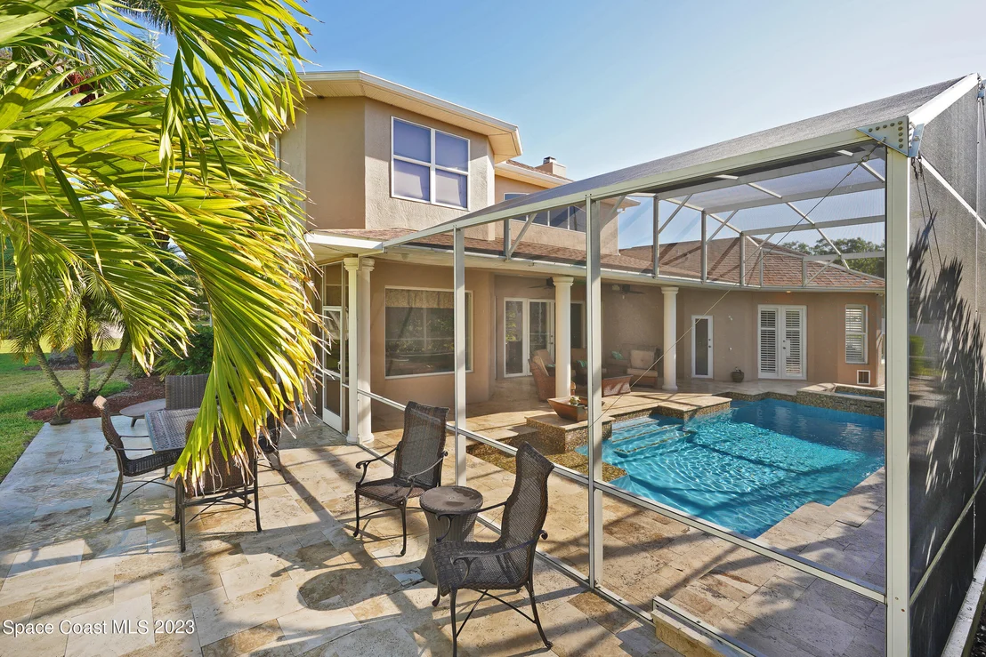 Photo of 2217 Royal Oaks Drive