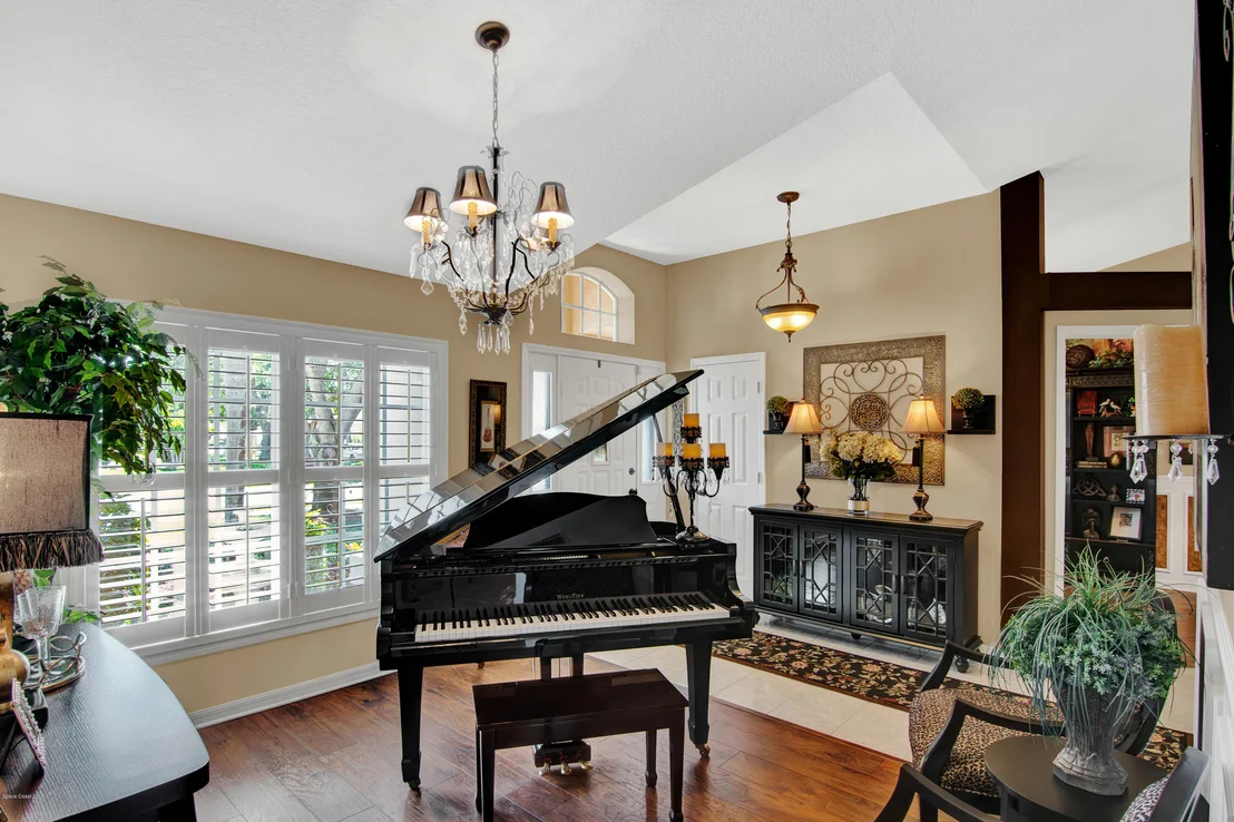 Photo of 6042 Newbury Circle