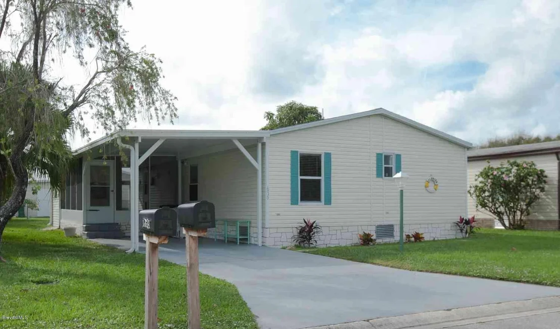 Photo of 635 Royal Tern Drive