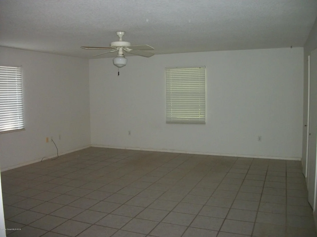 Photo of 1200 Wayne Lane NE