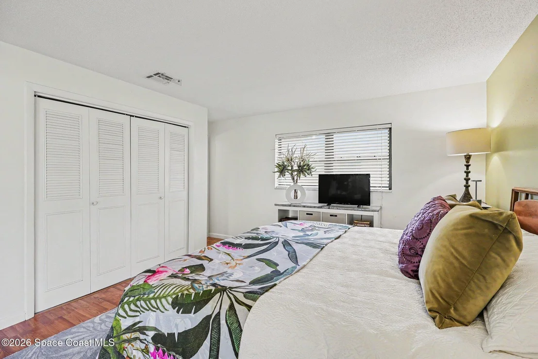 Photo of 444 Thrush Drive