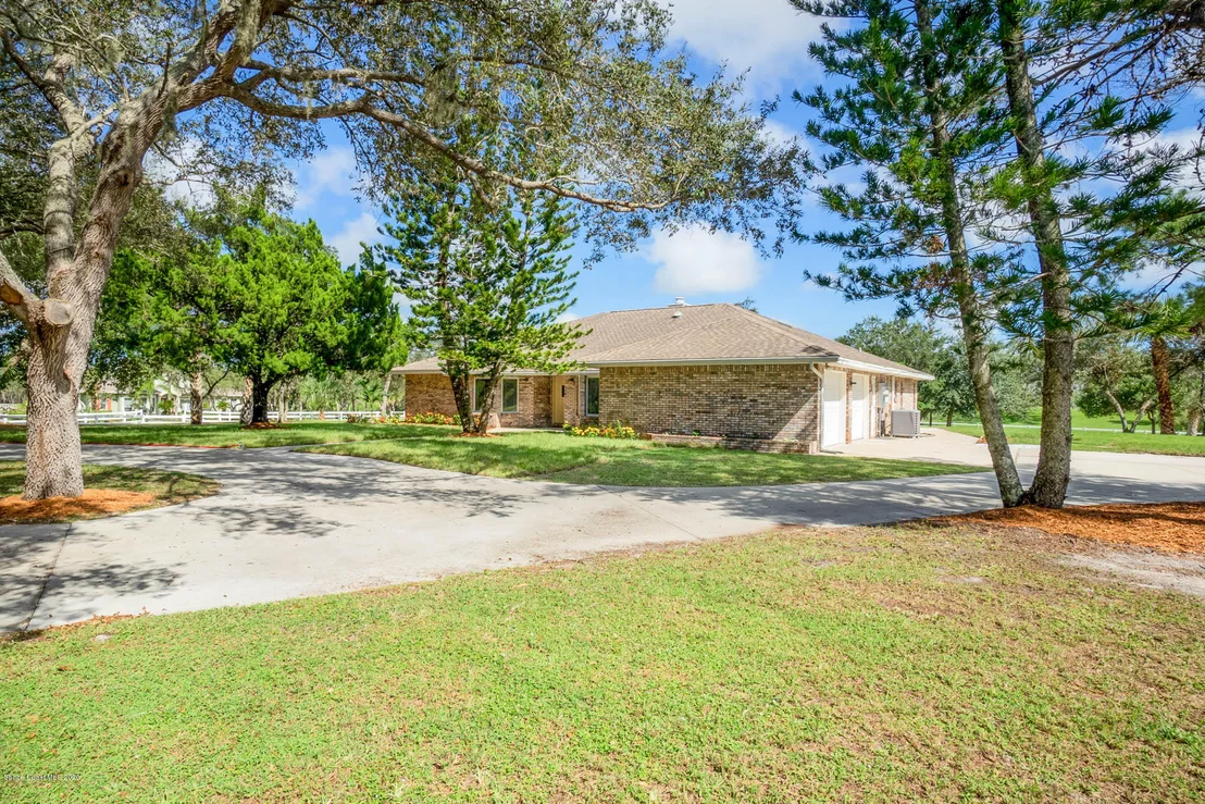 Photo of 1785 Villa Espana