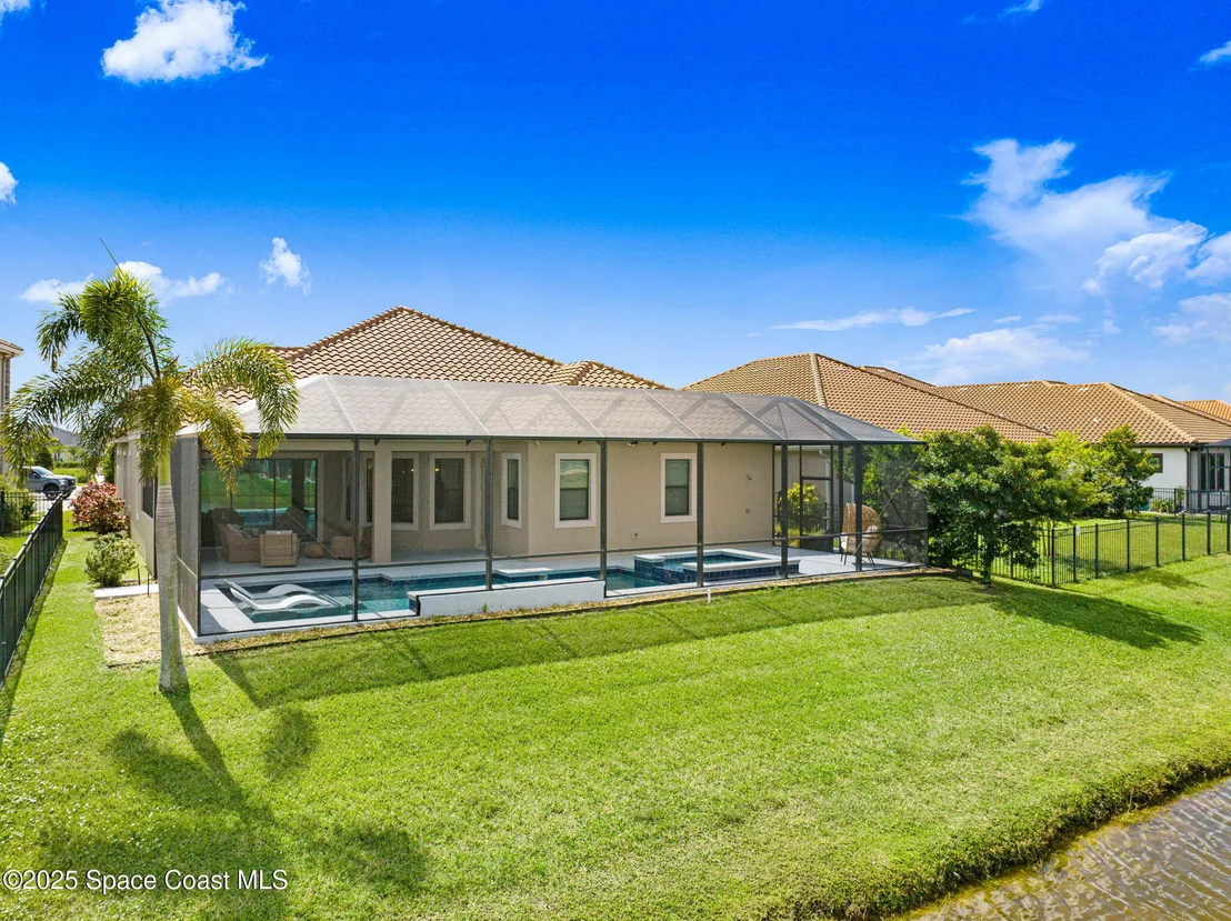 Photo of 8116 Stonecrest Drive