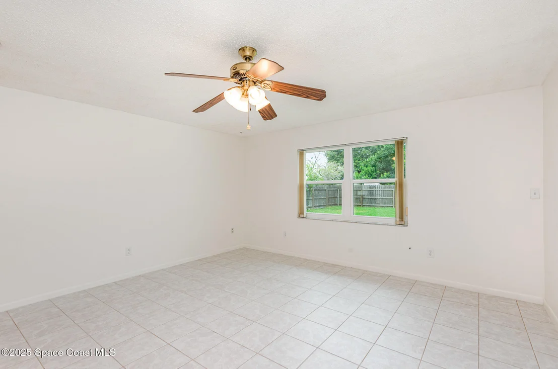 Photo of 957 Waialae Circle NE