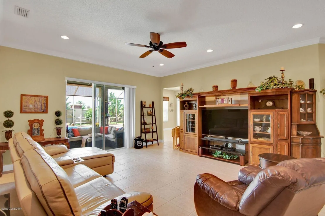 Photo of 5770 Rusack Drive