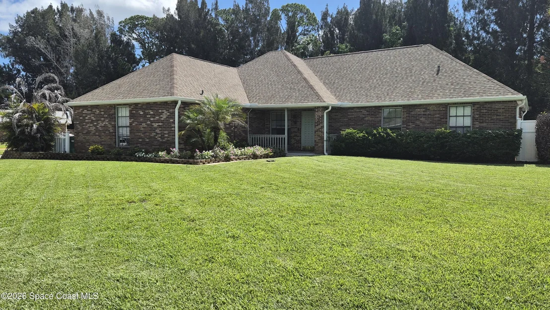 Photo of 664 Manor Place