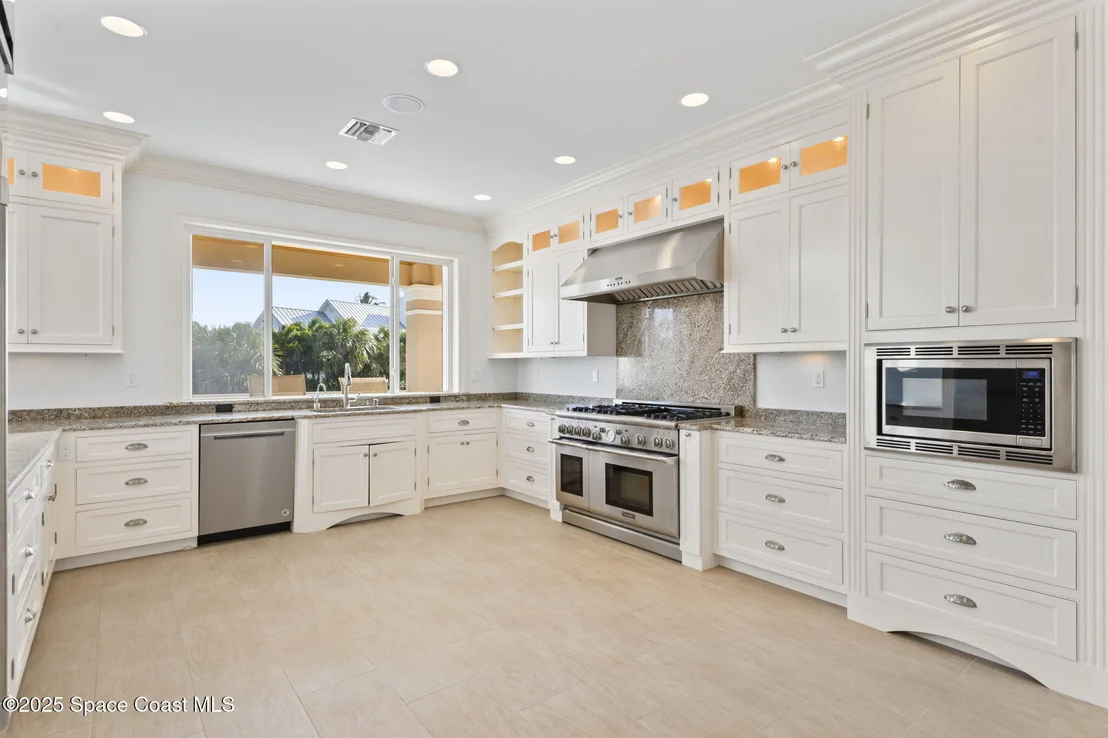 Photo of 2275 Genesea Lane