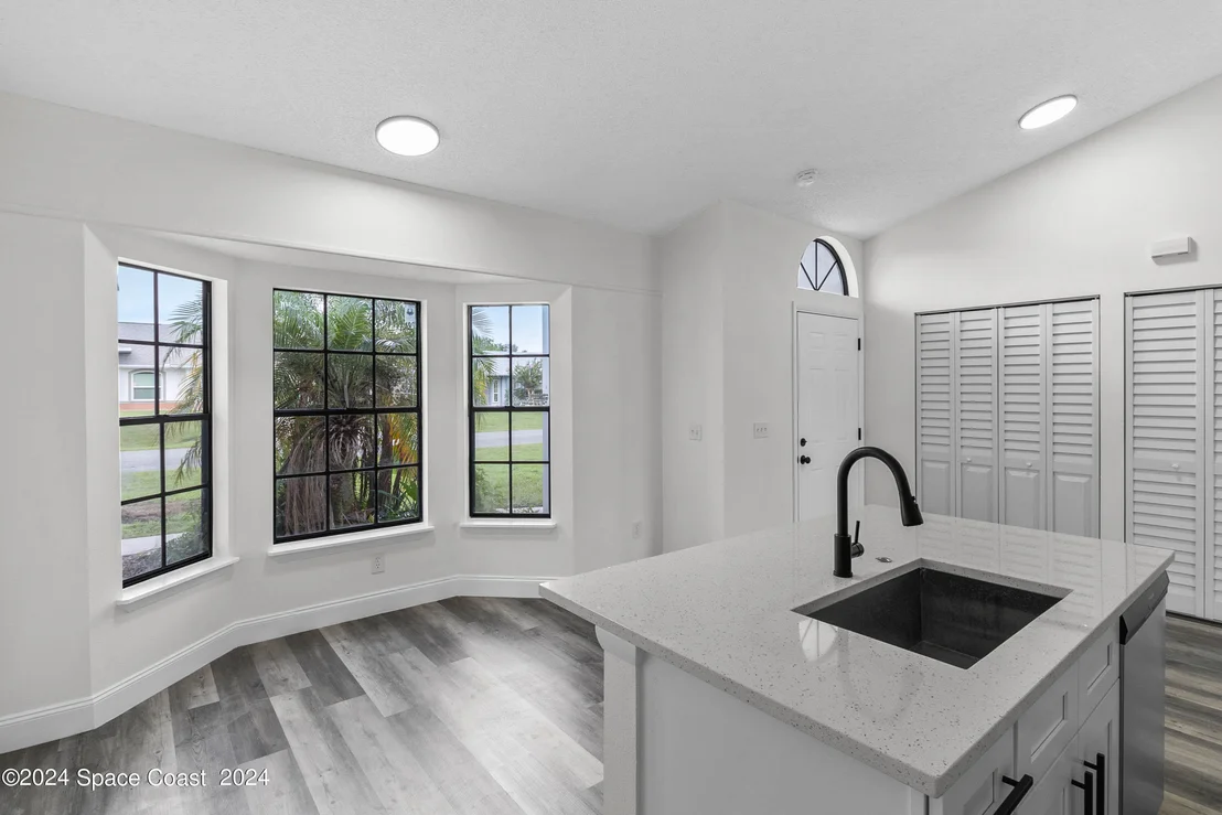Photo of 7195 Pluto Avenue