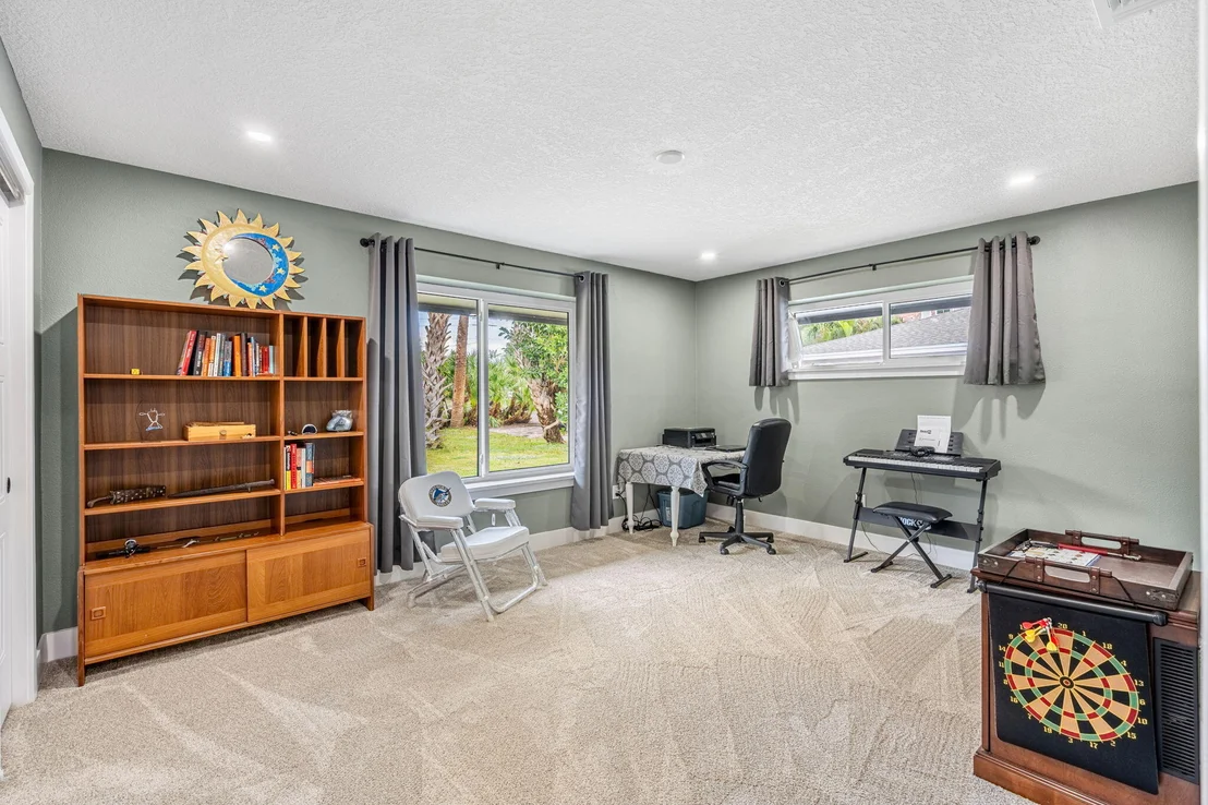 Photo of 100 Riverside Drive