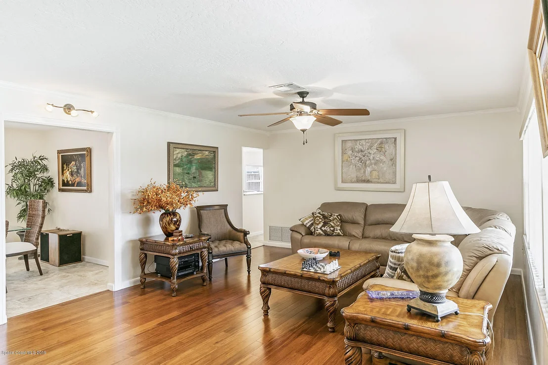 Photo of 360 Hamlin Avenue