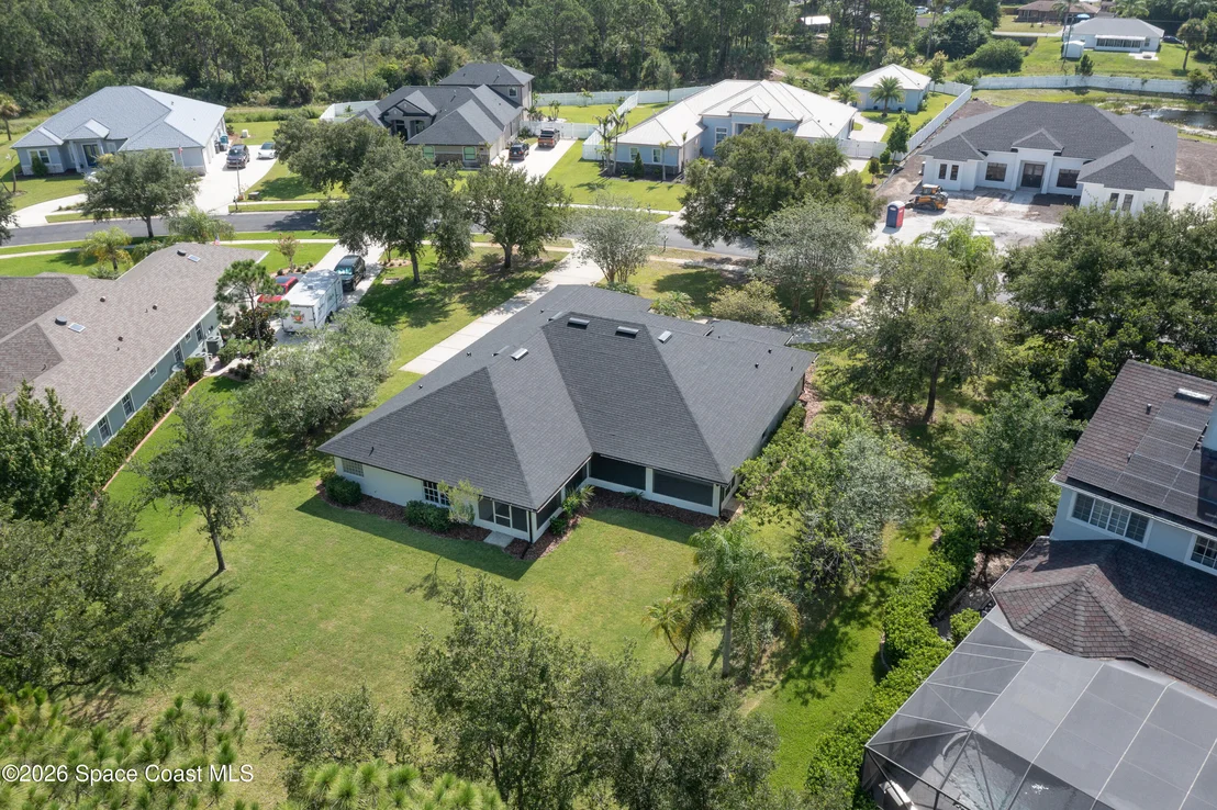 Photo of 2160 Windbrook Drive SE