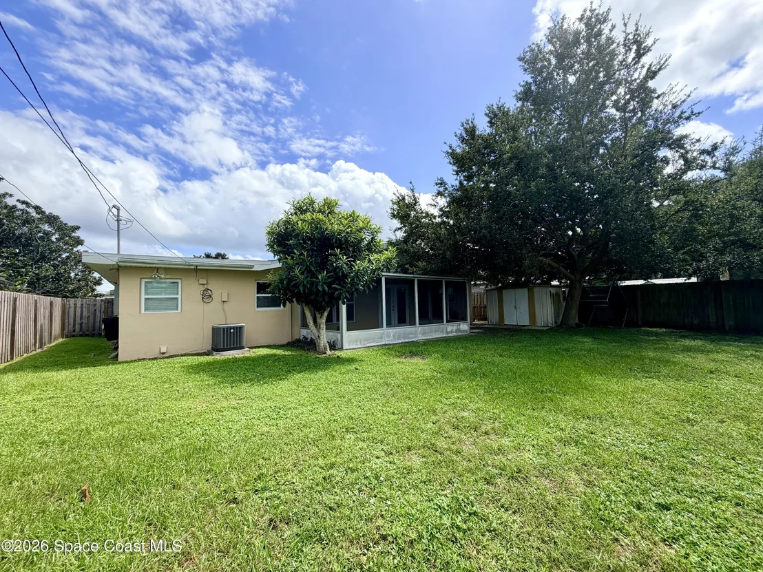 Photo of 550 Comanche Avenue