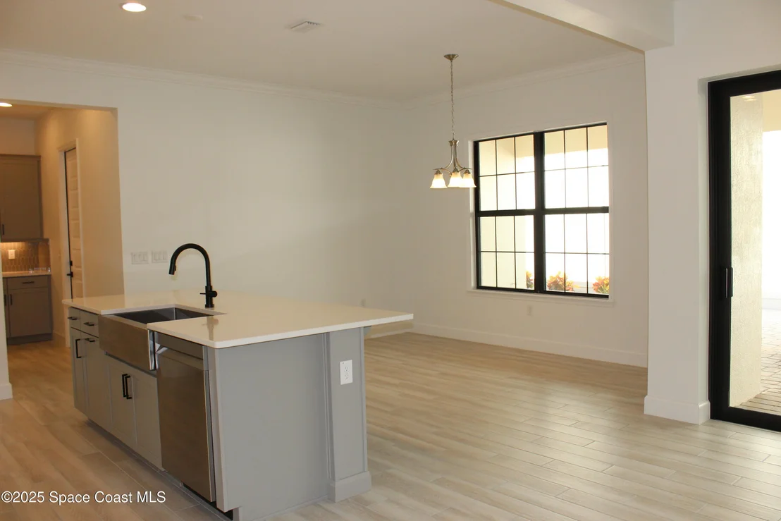 Photo of 2455 Spur Drive