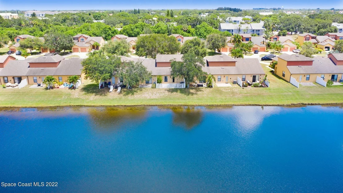 Photo of Unit 103 at 855 Luminary Circle