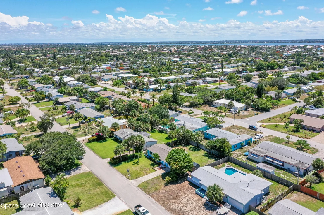 Photo of 700 Pelican Drive