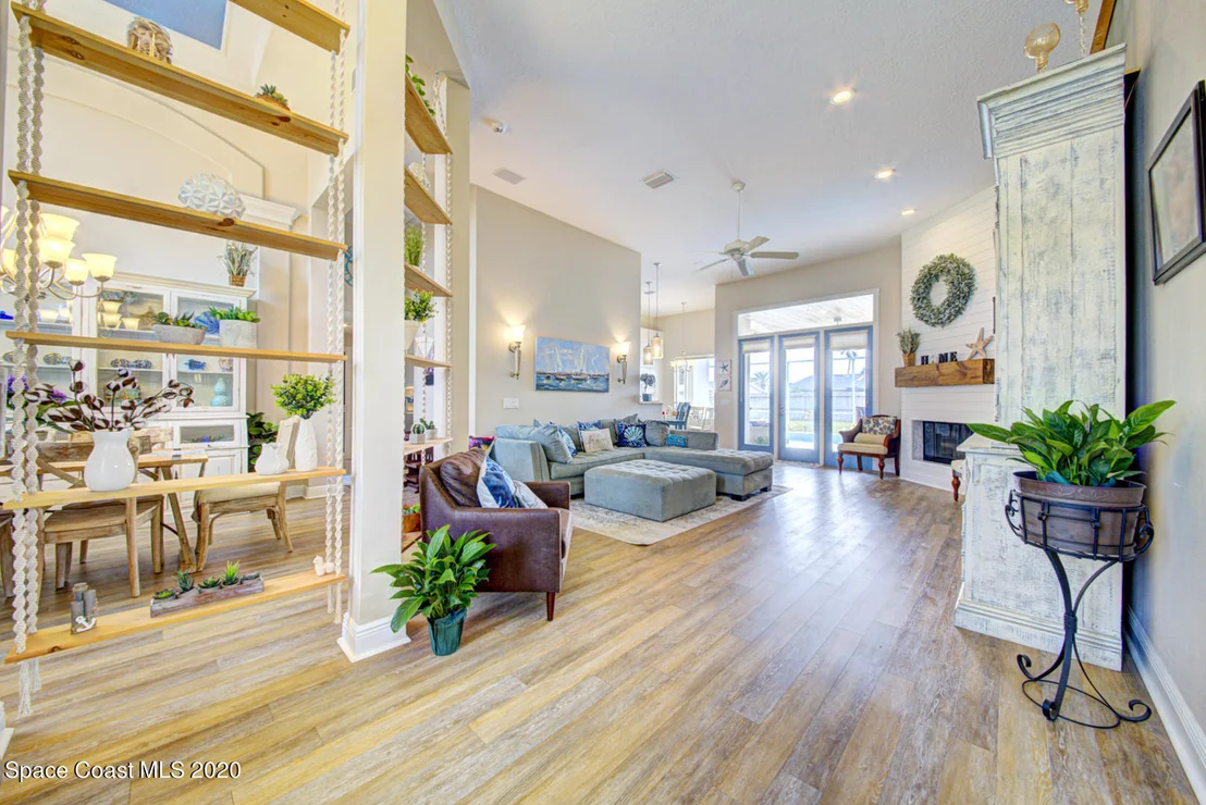Photo of 328 Rio Villa Boulevard
