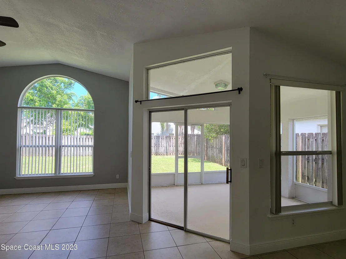 Photo of 8005 Bracken Lane