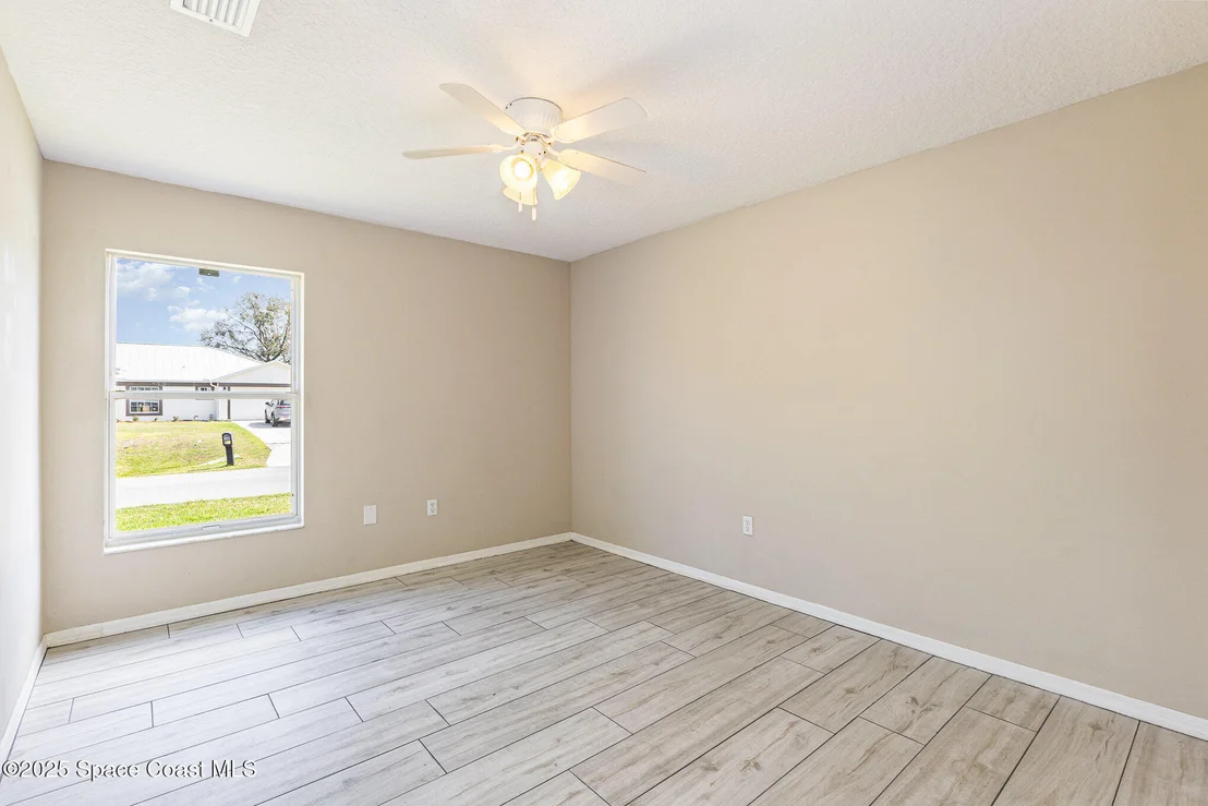 Photo of 6480 Annapolis Street