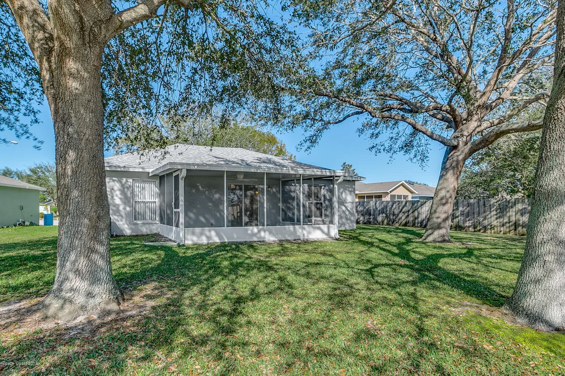 Photo of 918 Bimini Avenue