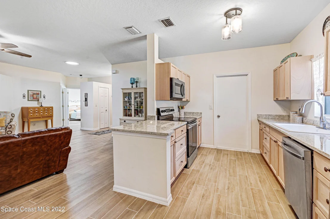 Photo of 868 Villa Drive