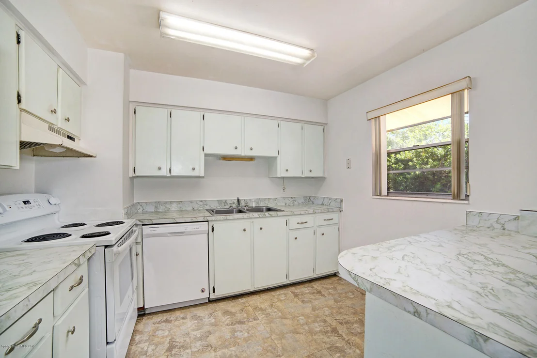 Photo of 906 Bristol Drive