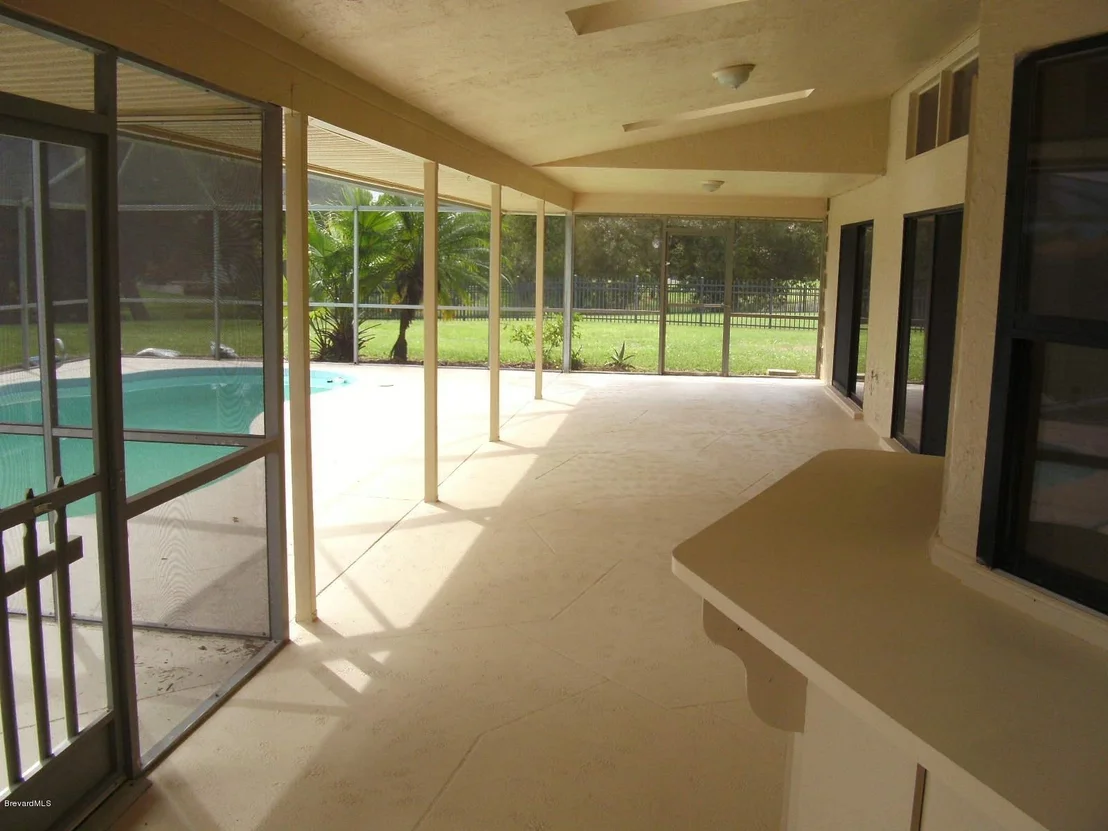 Photo of 544 Deerfield Drive