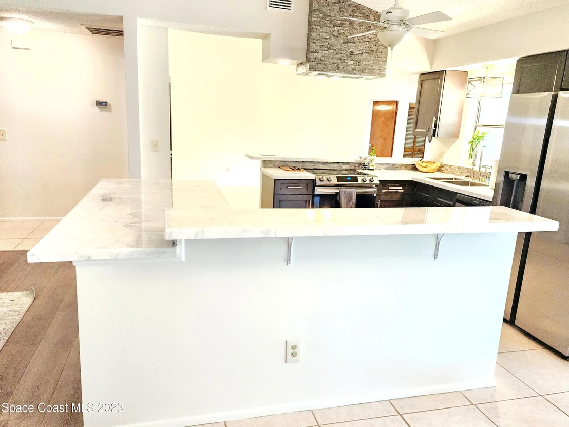 Photo of 2777 Nobility Avenue